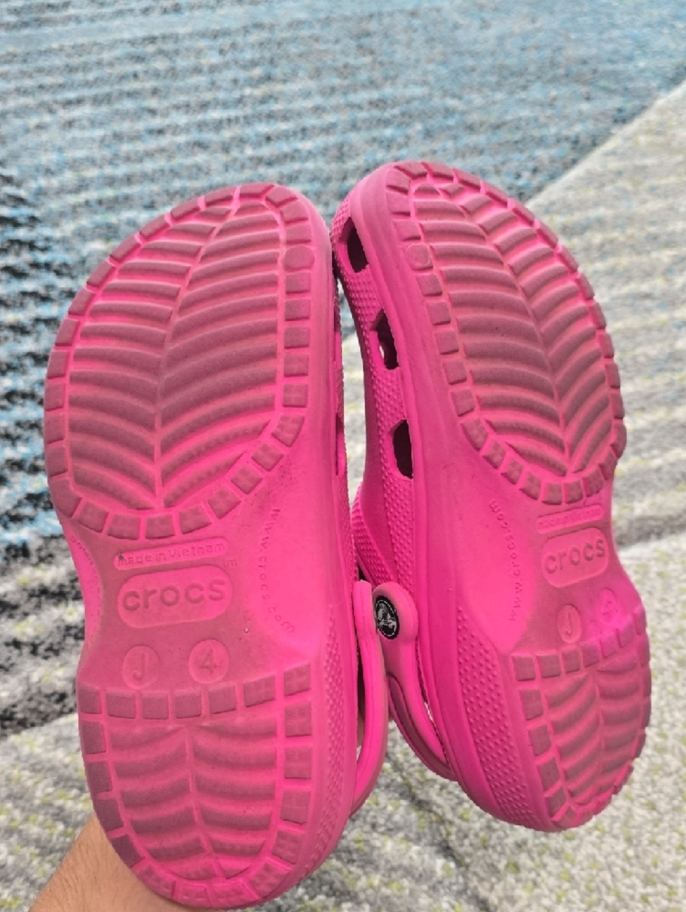 CROCS Kids' Classic Clog in Hot Pink - Picture 7 of 7